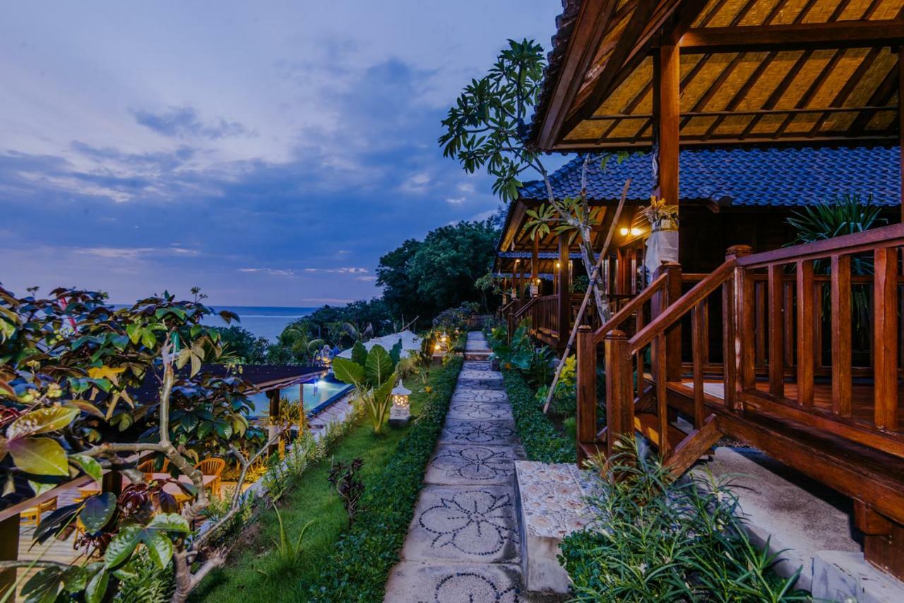 Отель Sunday Huts Lembongan Экстерьер фото