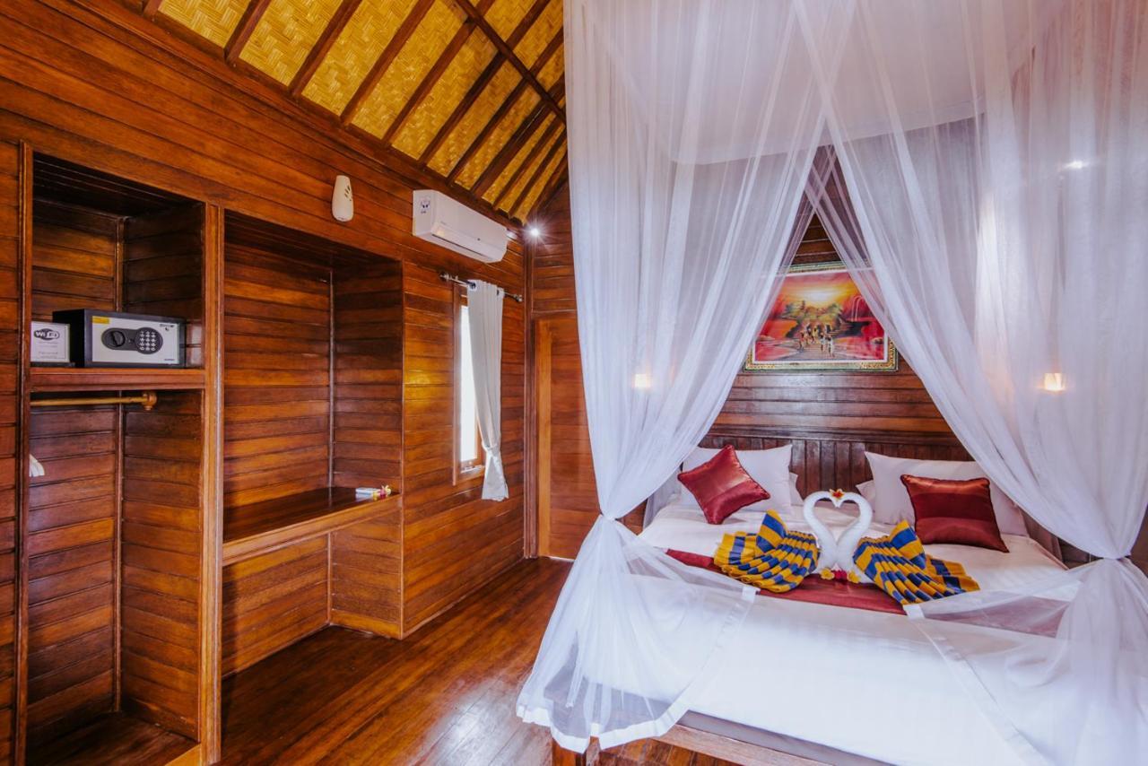 Отель Sunday Huts Lembongan Экстерьер фото