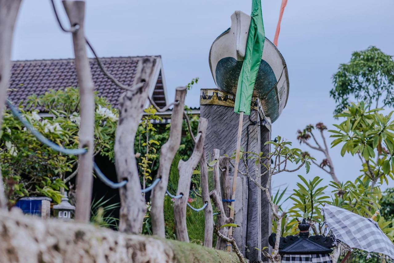 Отель Sunday Huts Lembongan Экстерьер фото